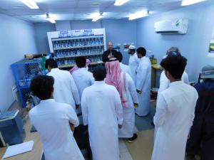 Students of the College of Engineering in Al-Qunfudhah Visit the Toyota Maintenance Center